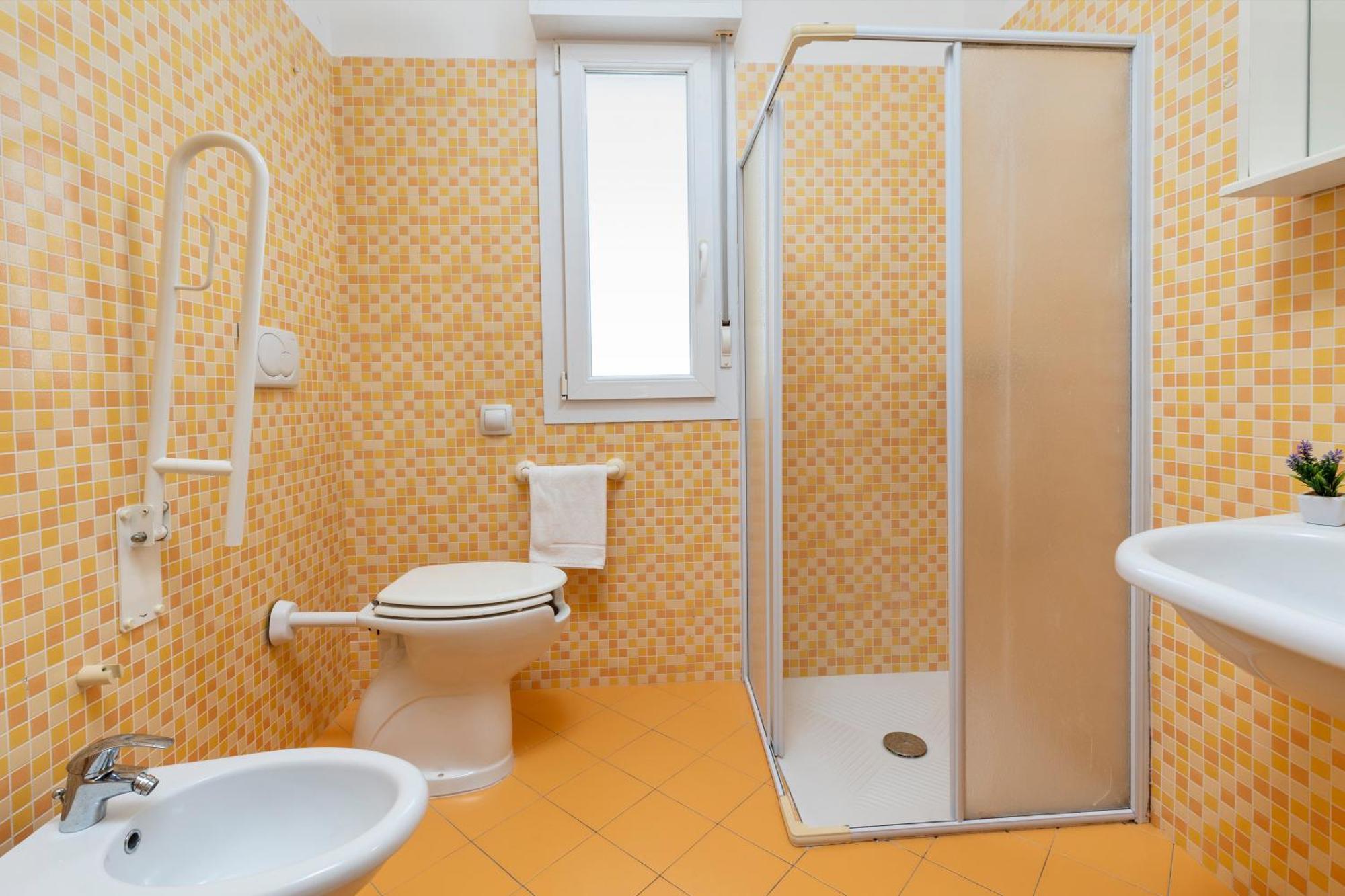 Residence Uno Studio&Suites リミニ エクステリア 写真