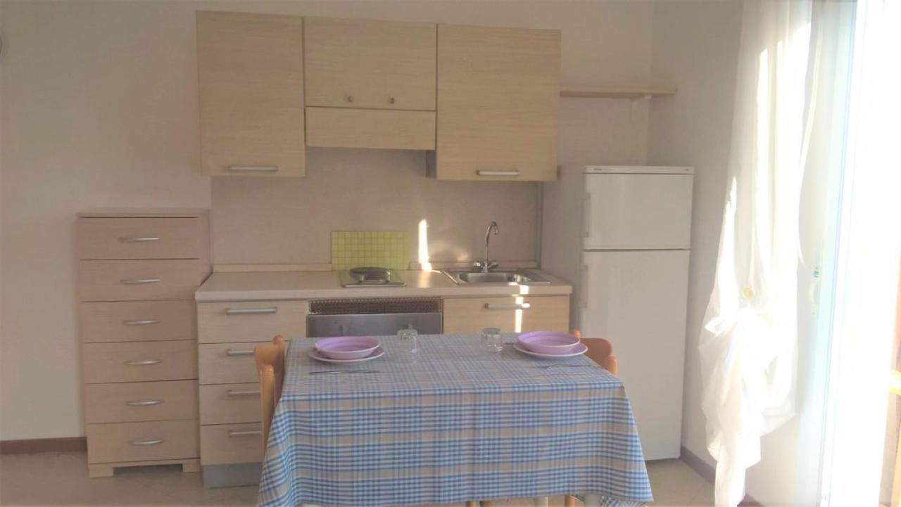 Residence Uno Studio&Suites リミニ エクステリア 写真